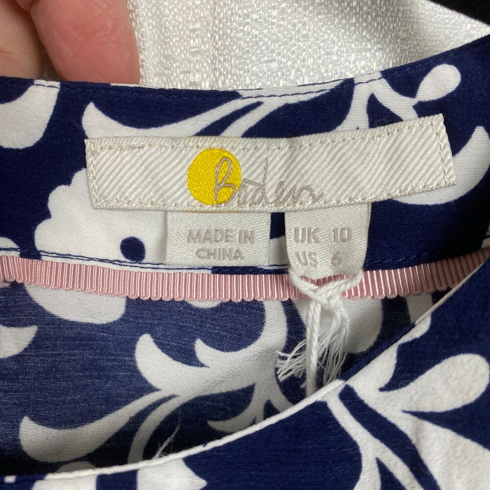Boden Navy Blue Floral Paisley Long Sleeve Smocked Cuff Blouse Sz.6 NWT - Picture 8 of 16